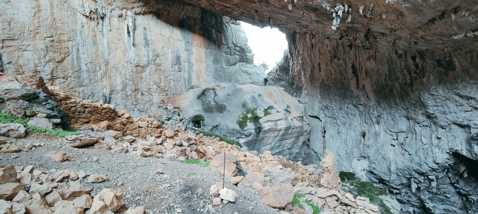 Trekking Tiscali Villaggio Nuragico