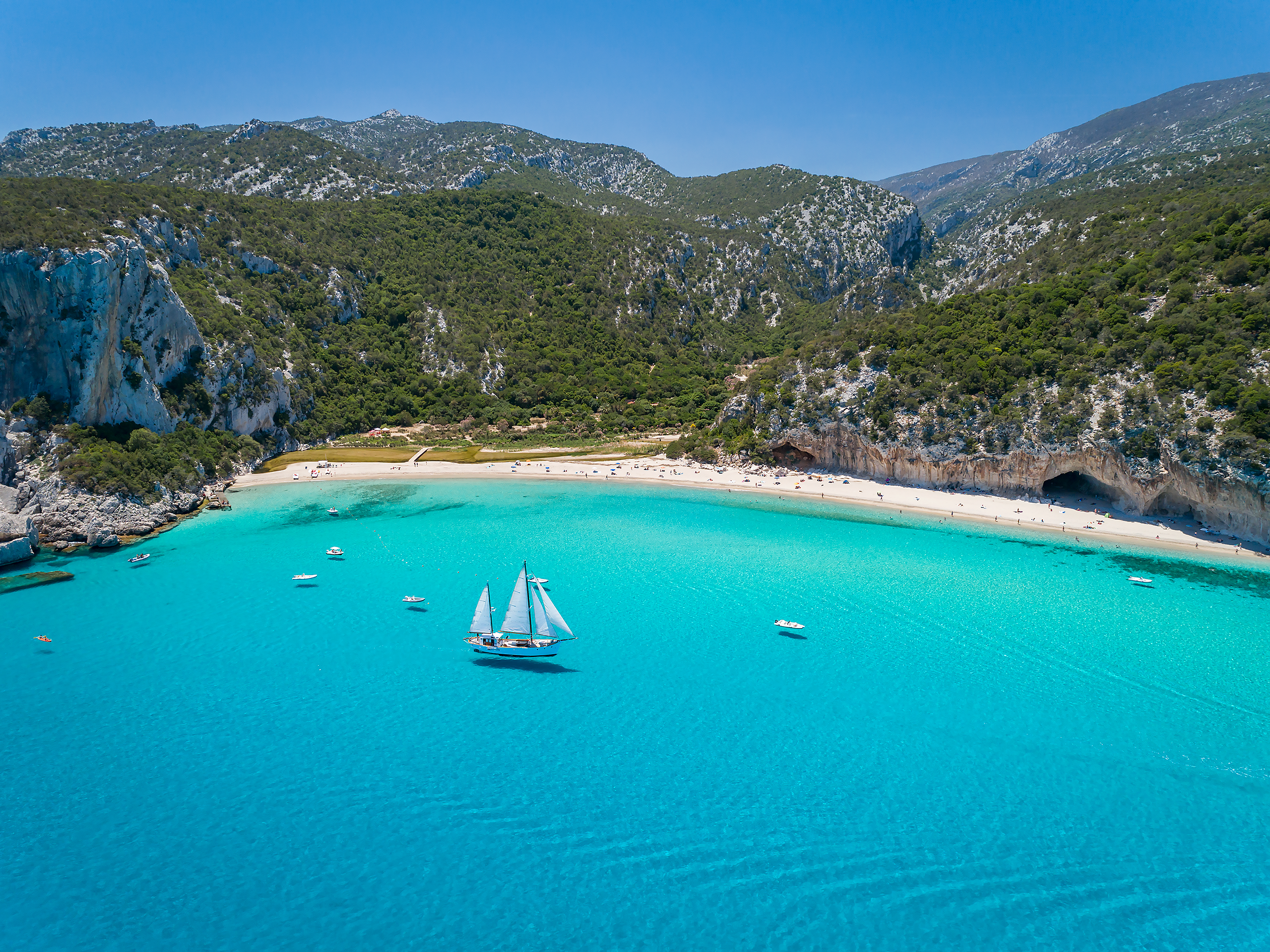 Veliero Dovesesto a Cala Luna